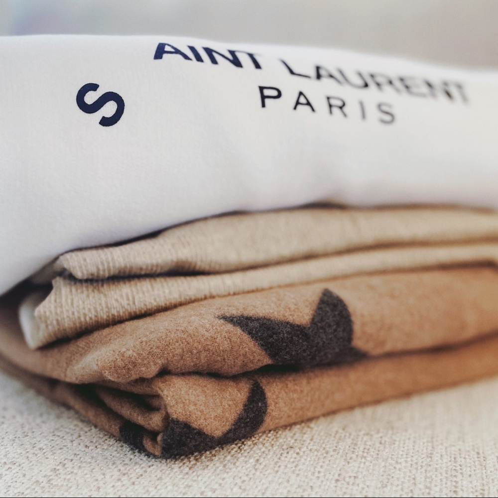 Oversized sweatshirt